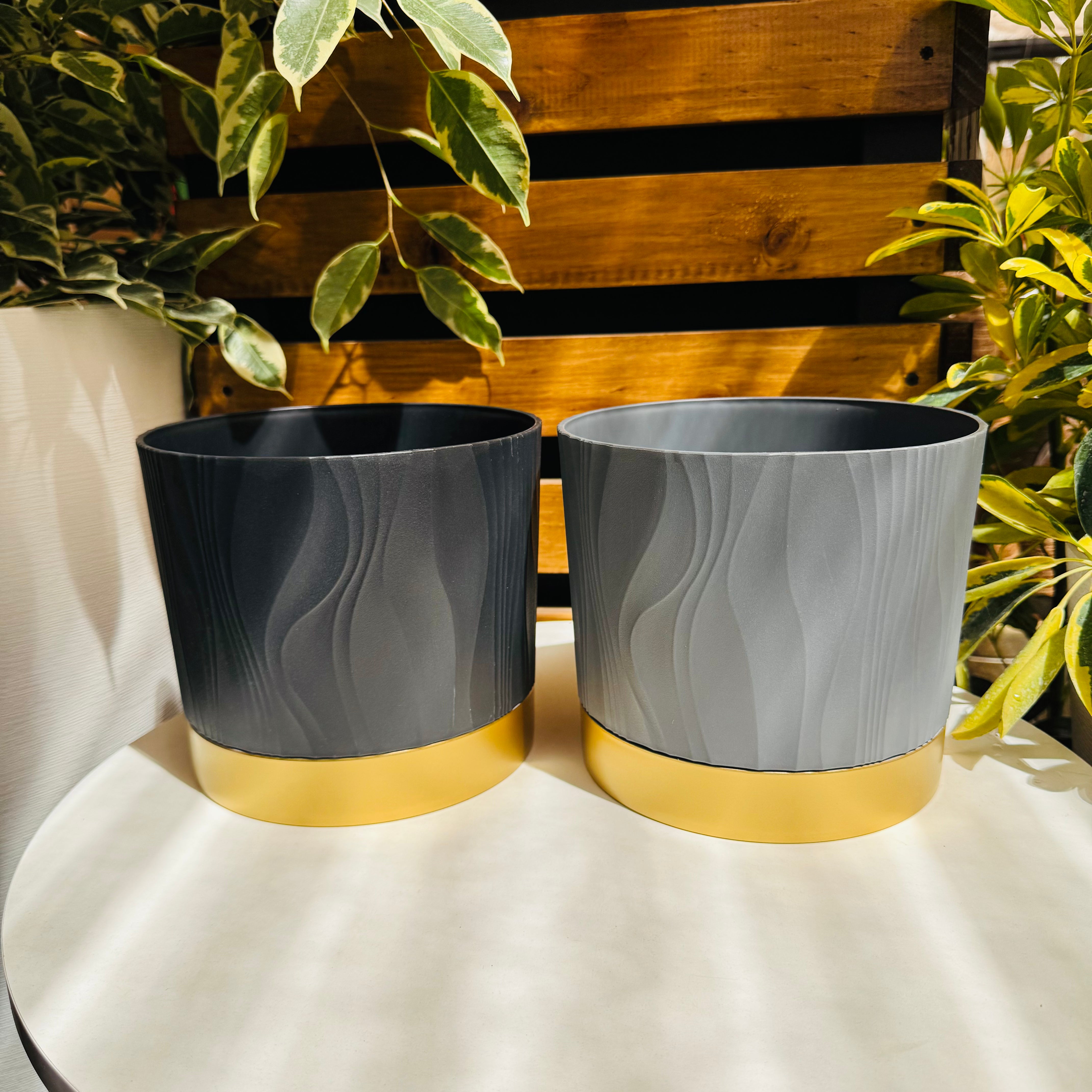 Macetero Olas base dorada